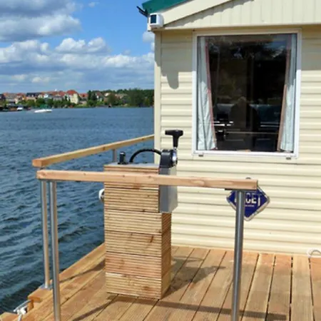 House Boat Jabel